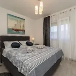 Villa Lana *