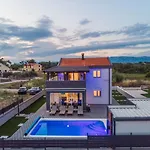 Lana Villa Privlaka (Zadar)