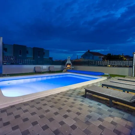 Lana Vila Privlaka (Zadar)