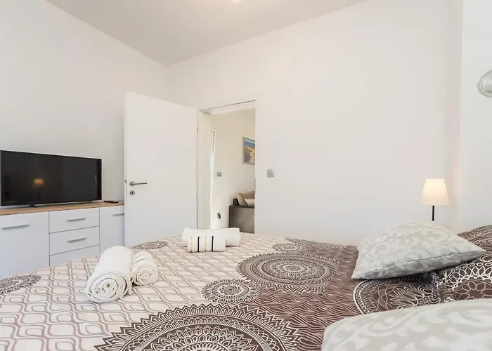 Lana * Привлака