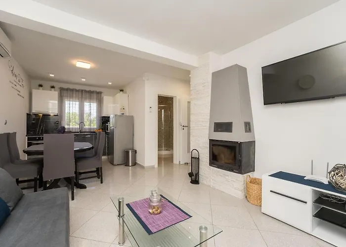 Lana * Привлака